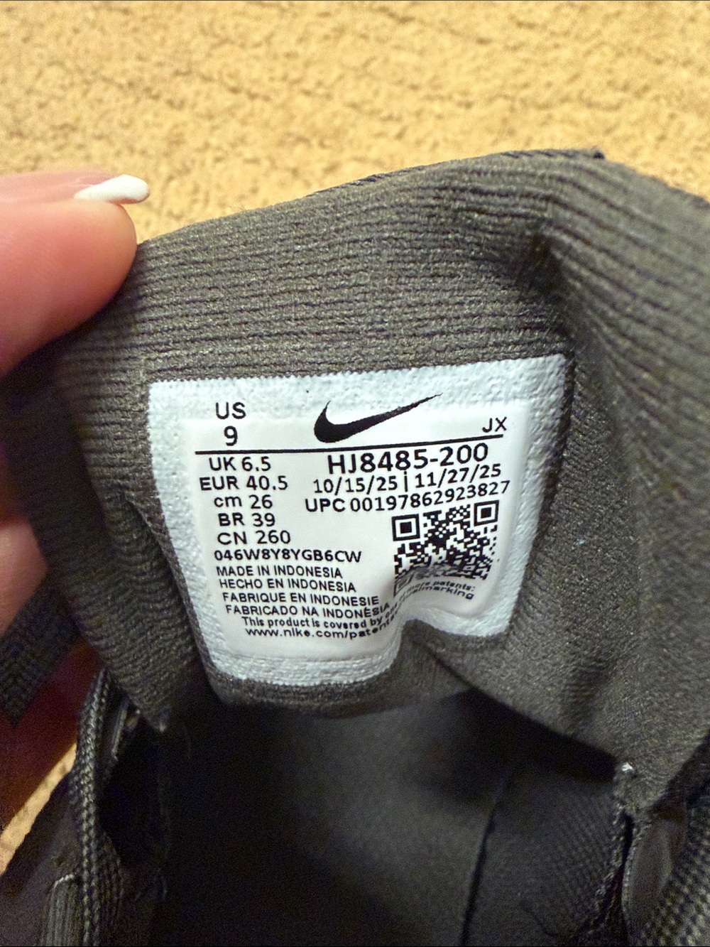 Nike Gray Running Shoes with Rose Gold Swoosh - Picture 5 of 5